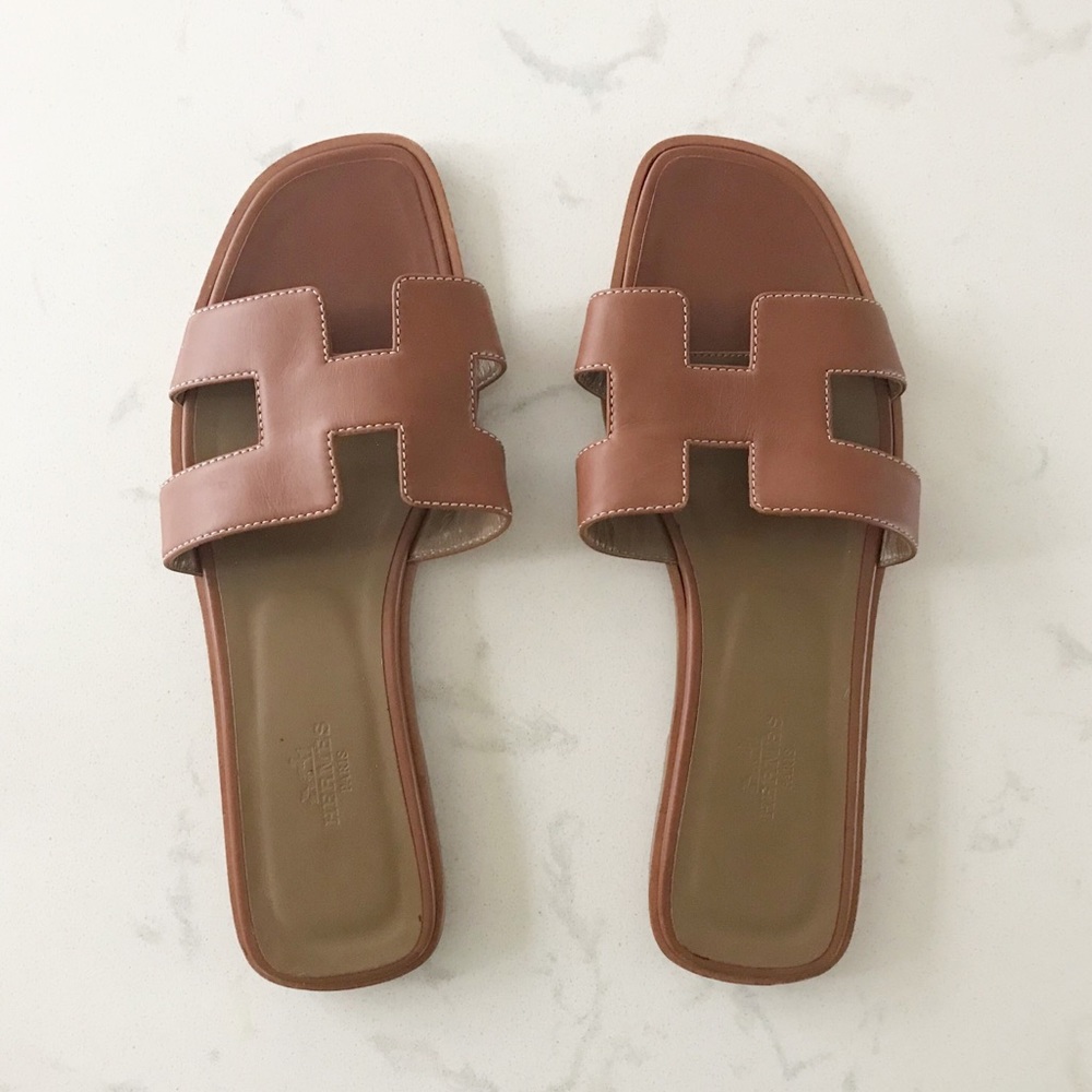 Hermès Oran Sandals Slides Gold Piqûres Écrues